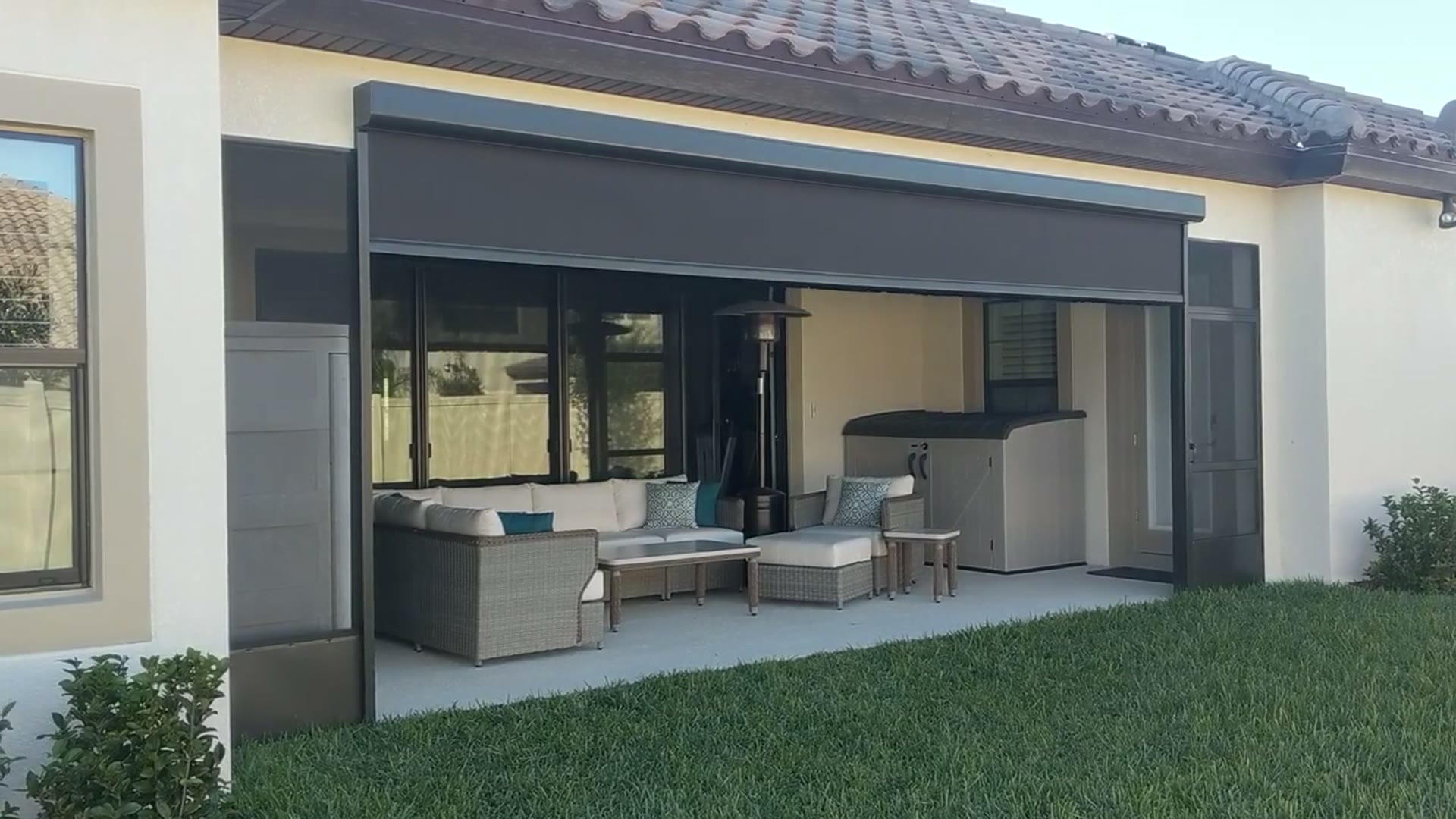 Single-opening patio