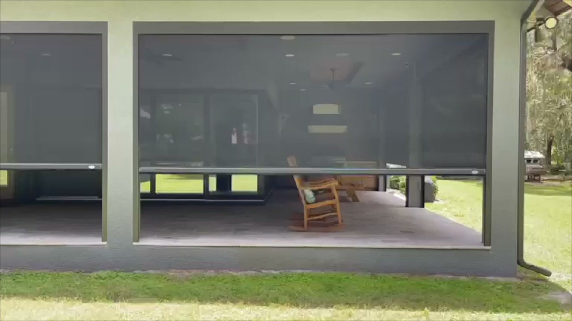 2–3 opening patio