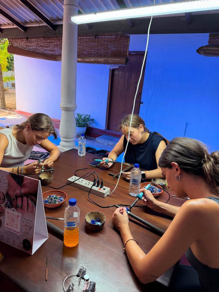 Artisan Teaching Jewelry Making