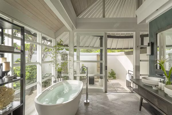 Four Seasons Kuda Huraa
