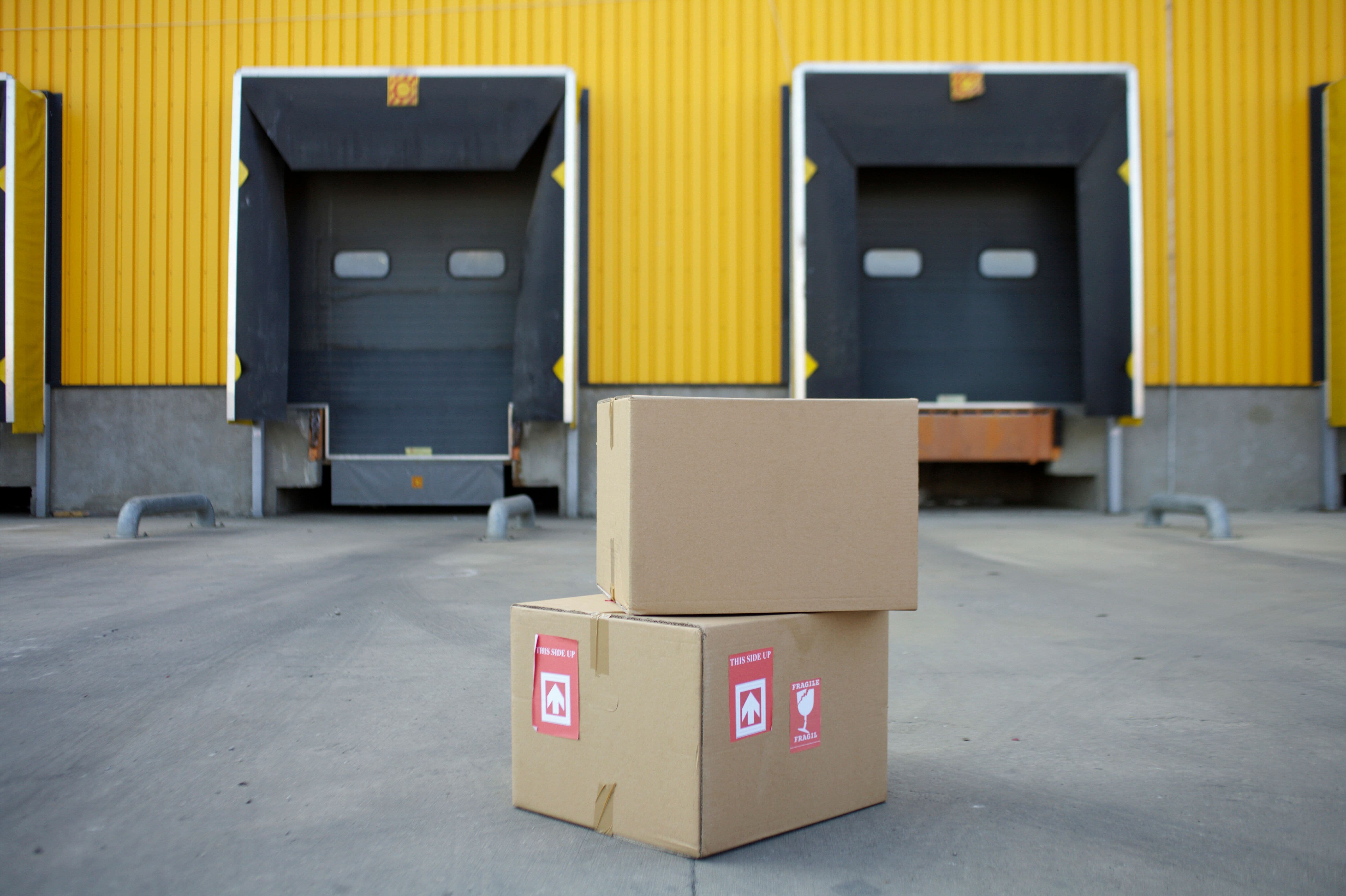 Does the EU de minimis removal affect UK sellers shipping to Europe?