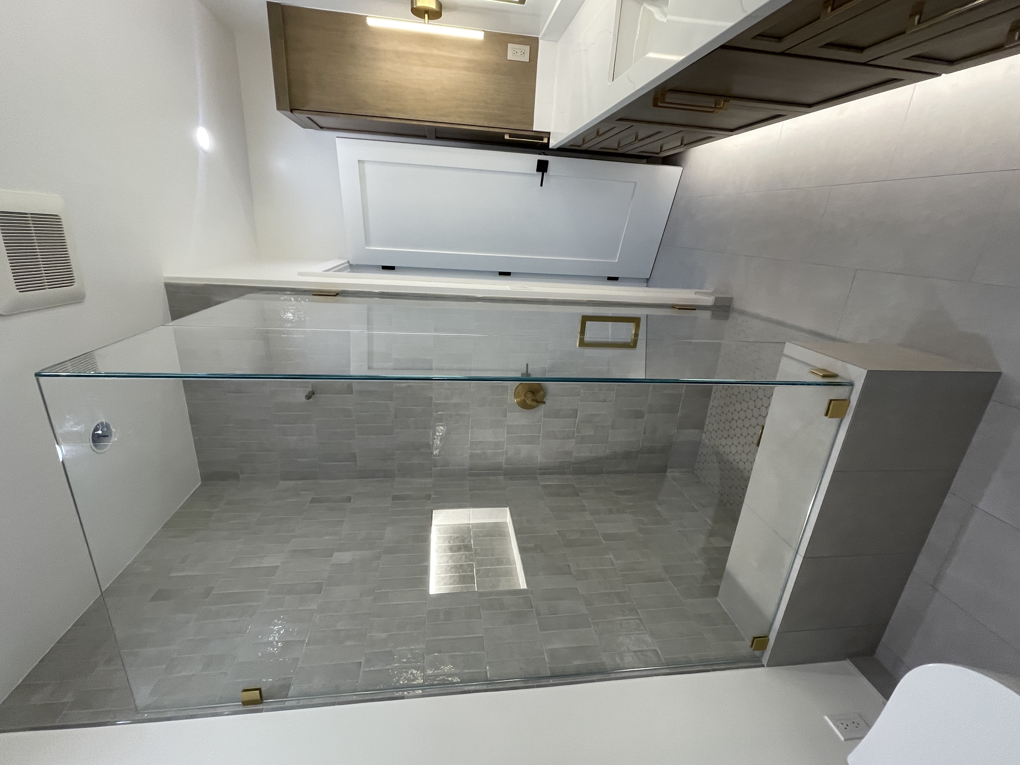 Bathroom remodeling project