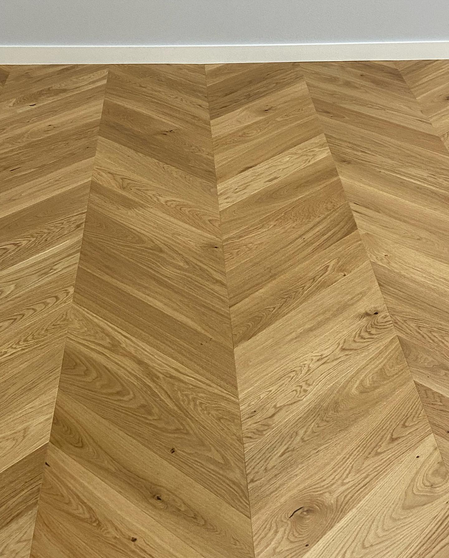 Raffinata Spina Francese - Realizzazione a Caserta - immagine 4