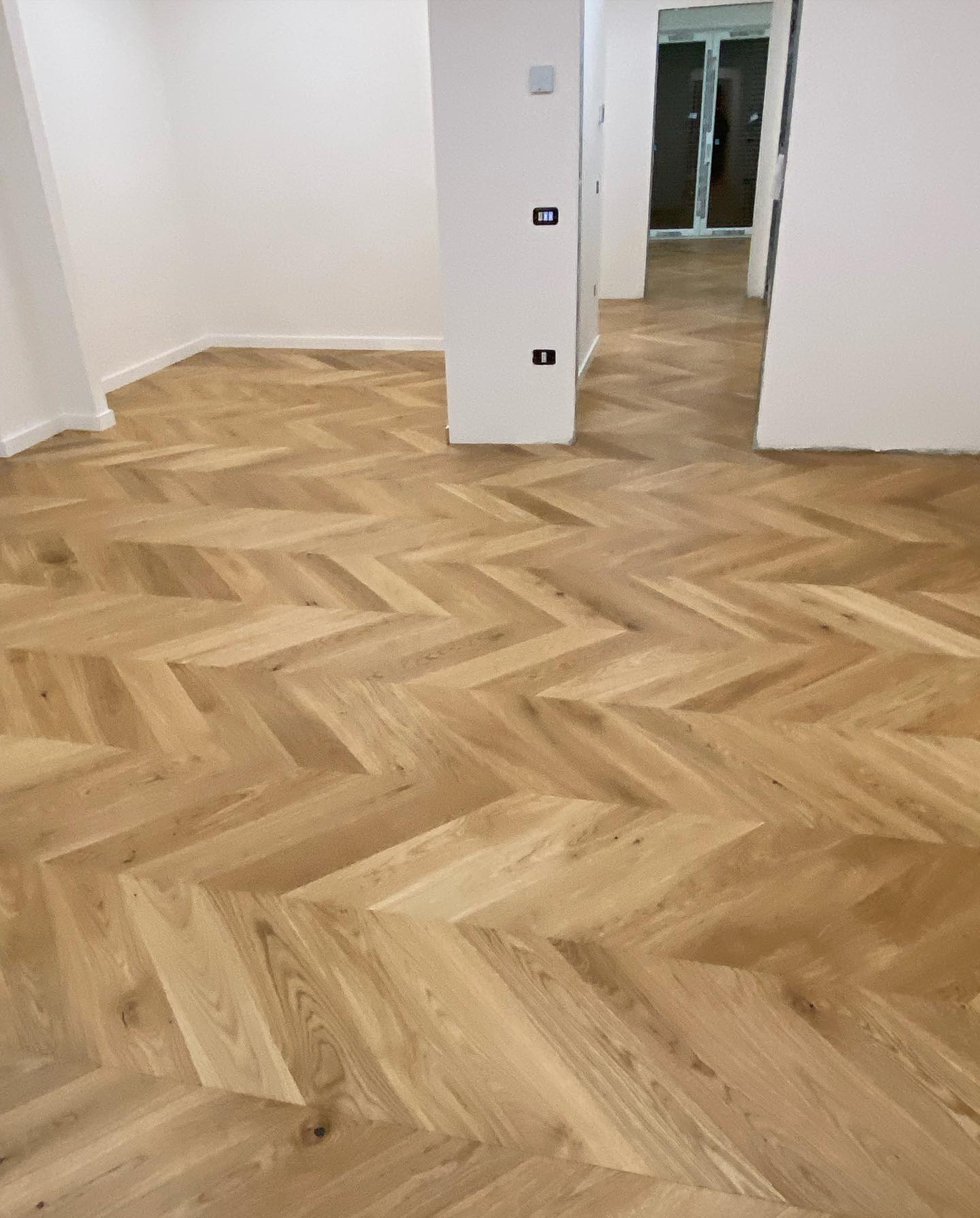 Raffinata Spina Francese - Realizzazione a Caserta - immagine 6