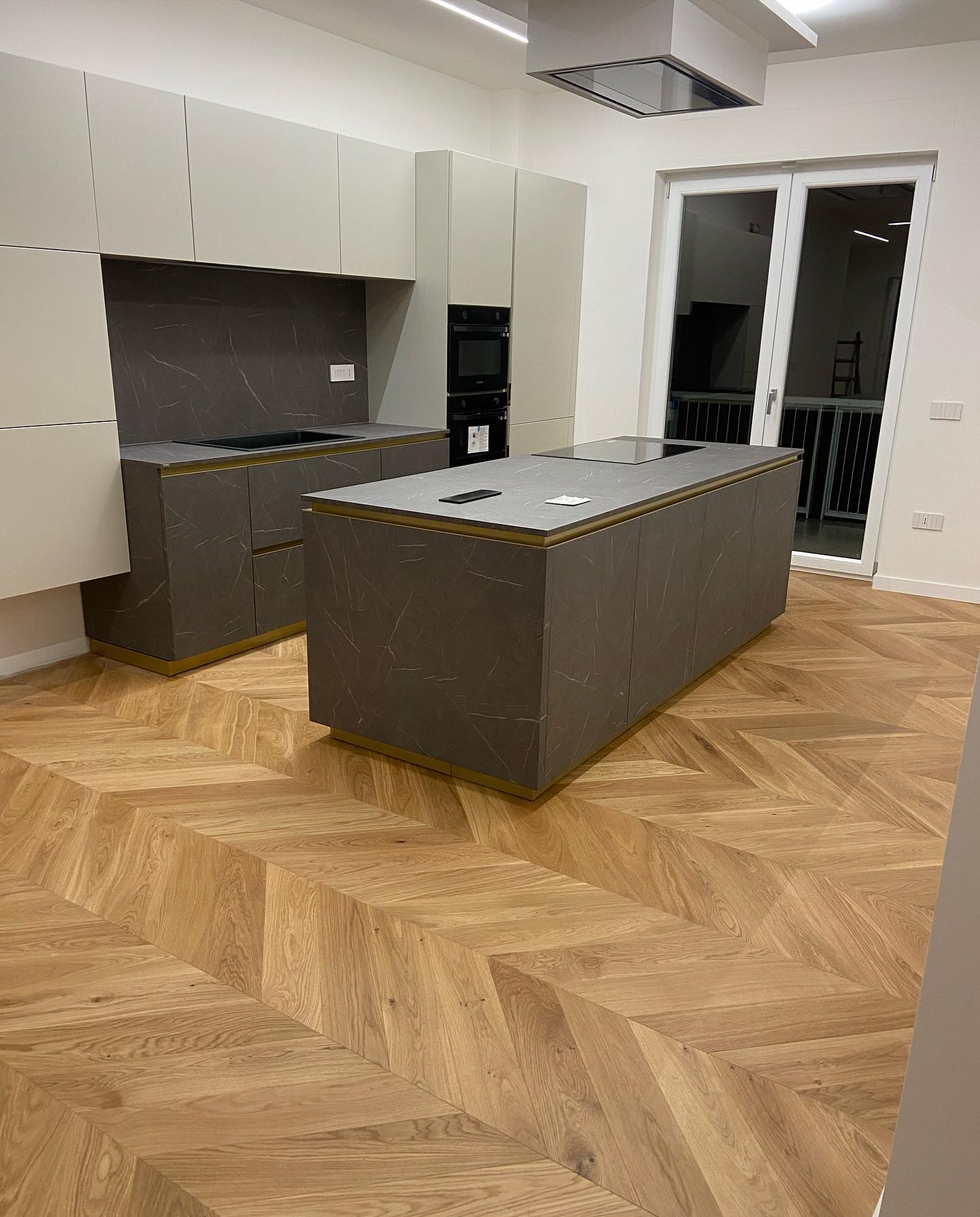 Raffinata Spina Francese - Realizzazione a Caserta