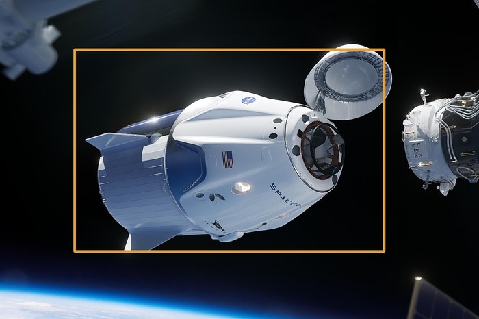 SpaceX Crew Dragon! (Original image: https://en.wikipedia.org/wiki/Spacecraft#/media/File:SpaceX_Crew_Dragon_(More_cropped).jpg)