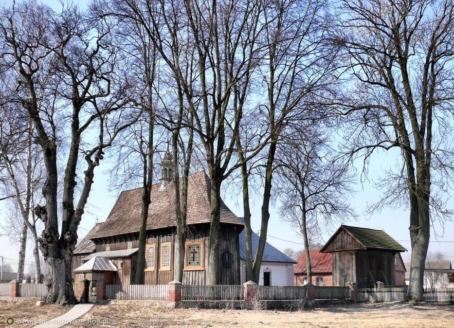 Kosciol Janisławice Jesien - historia