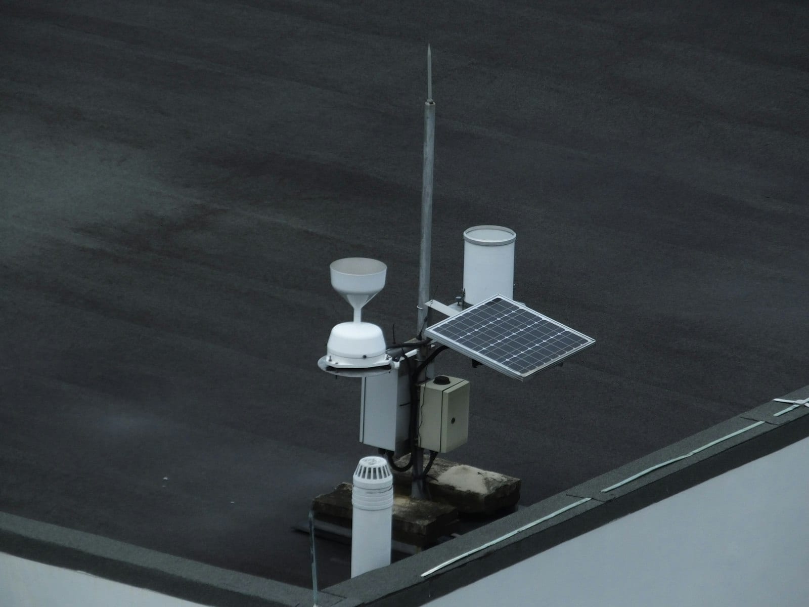 Waterlogging Sensor IoT Data Logger for Environmental Monitoring | Sensorbee