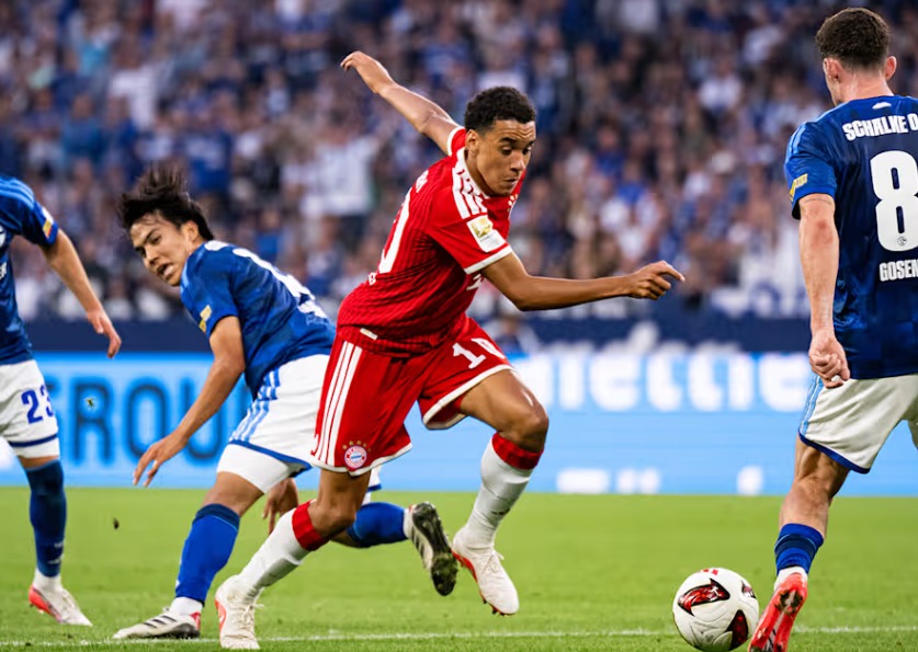Schalke expone debilidades del Bayern y asegura empate sin goles