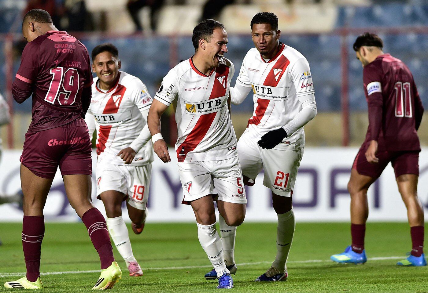 Always Ready supera a Lanús con goleada 4-0