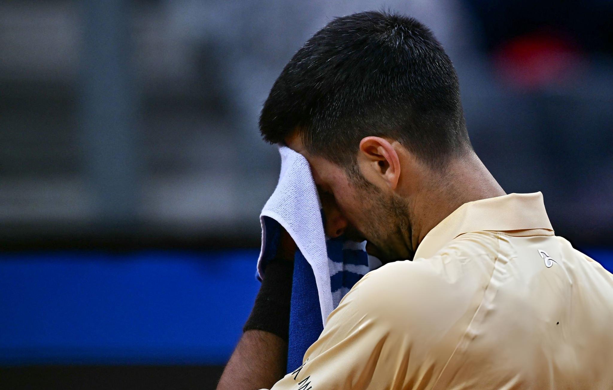 Djokovic sufre eliminación sorpresiva en Roma