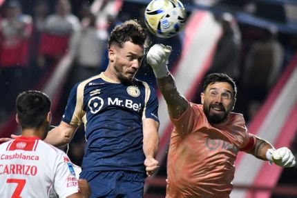 Argentinos Juniors supera a Huracán con gol de Tomás Molina en el minuto 95