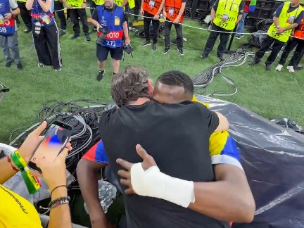 Pacho agradece a Deller tras ser bicampeón