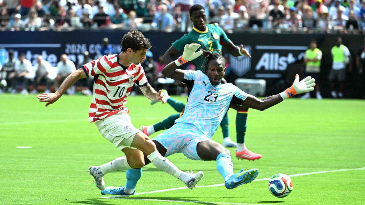 Estados Unidos supera a Senegal 3-2 en amistoso previo al Mundial - Estados Unidos celebra su victoria sobre Senegal
