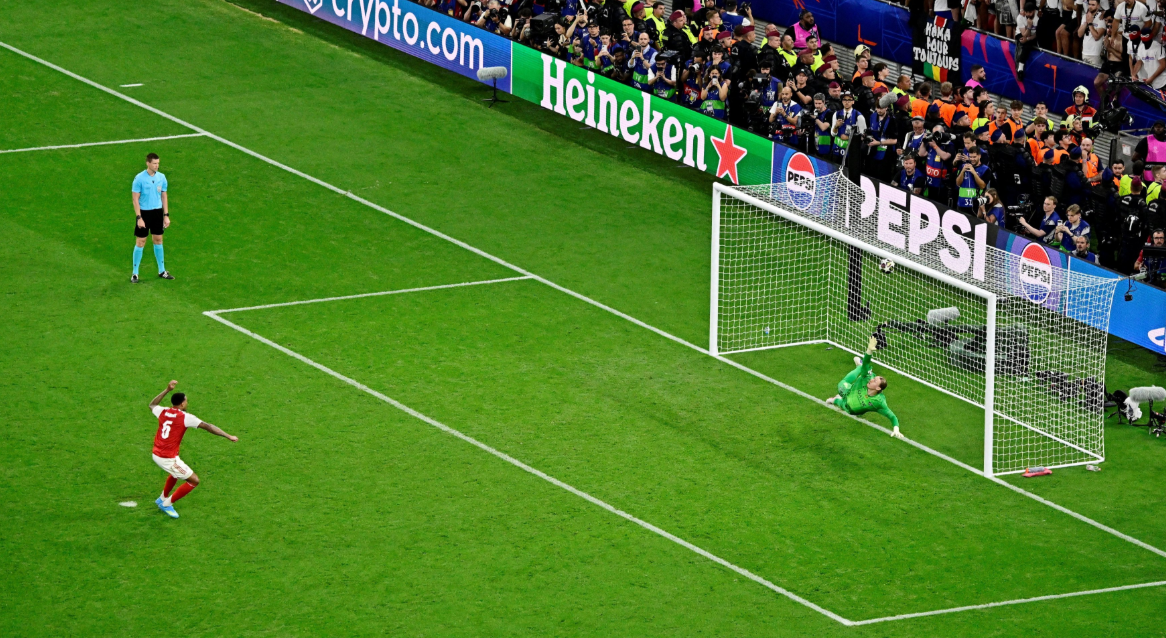 img of Gabriel asume responsabilidad en penalti pese a no haber lanzado en Europa desde 2017