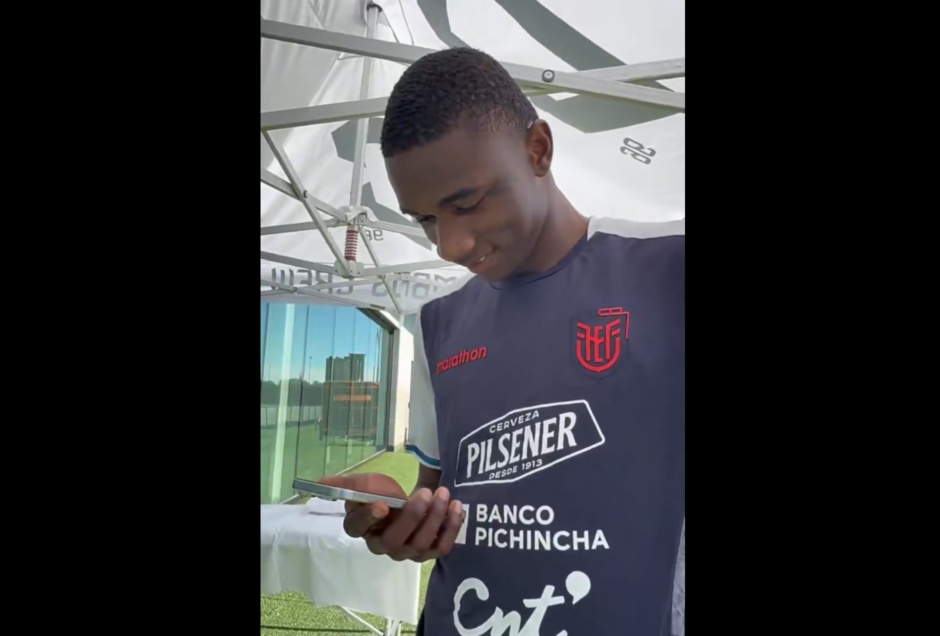 Denil Castillo se convierte en padre mientras La Tri se prepara para el Mundial