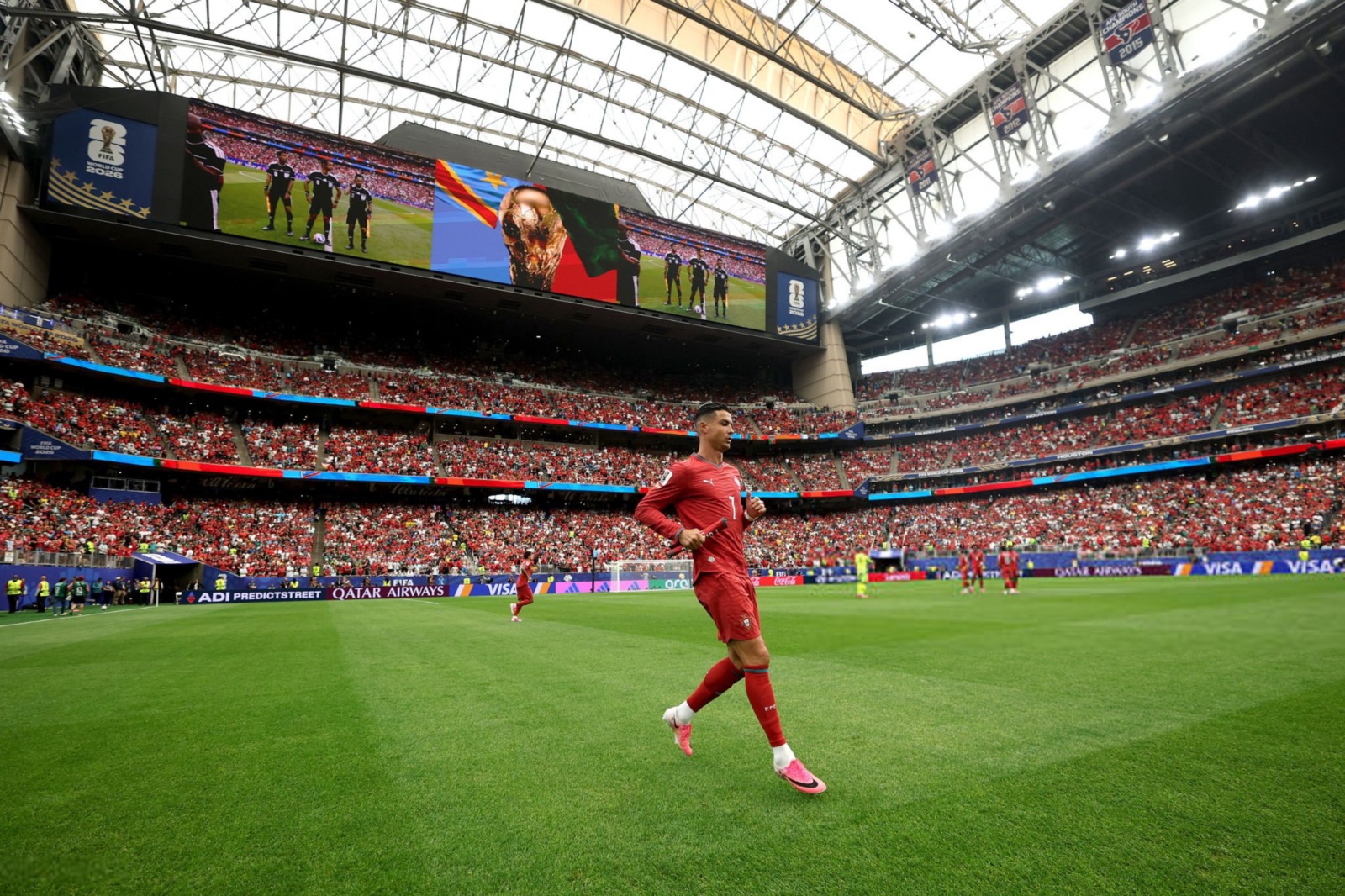 img of Cristiano Ronaldo supera récord de veteranía en Copa del Mundo a los 41 años