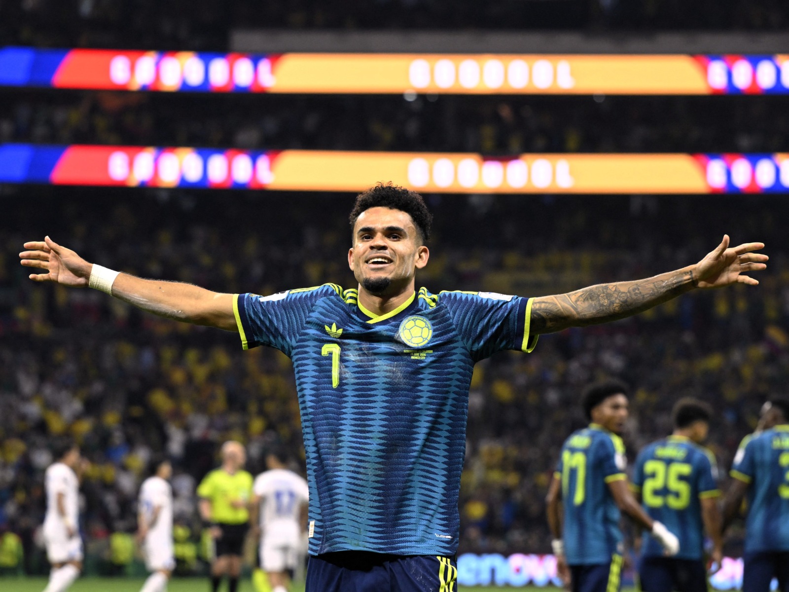 Luis Díaz lidera a Colombia a una victoria 3-1 sobre Uzbekistán