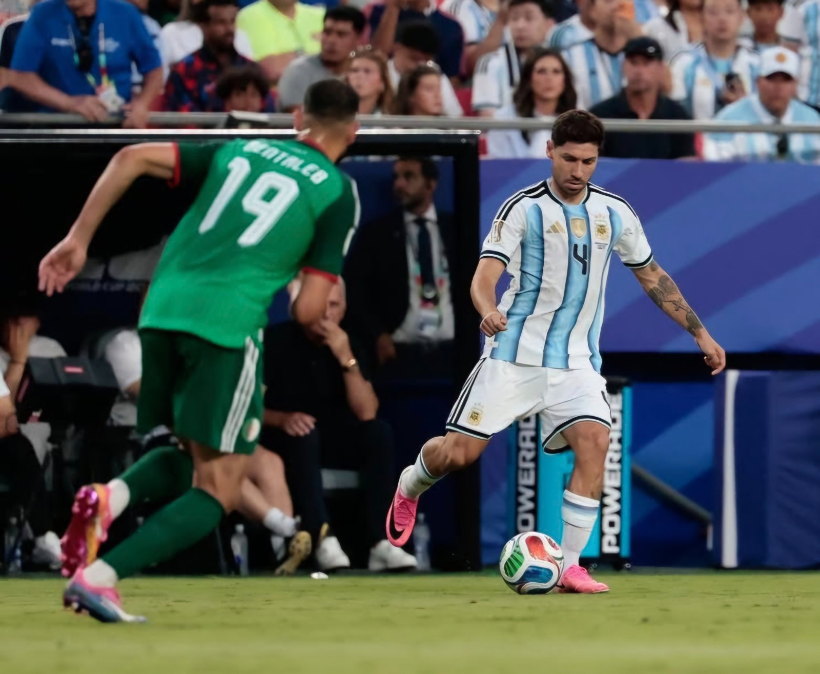 Gonzalo Montiel sufre lesión muscular y se perderá el resto de la fase de grupos
