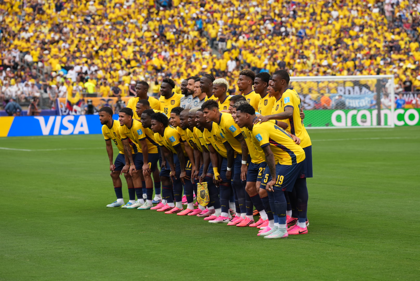 Ecuador busca superar a México con el mismo once titular