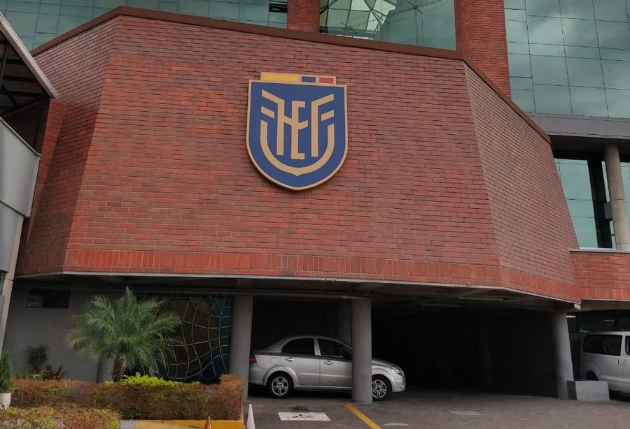 FEF denuncia acciones extrafutbolísticas antes del partido de Ecuador