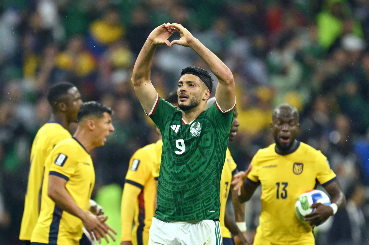 Ecuador cae 2-0 ante México y se despide del Mundial