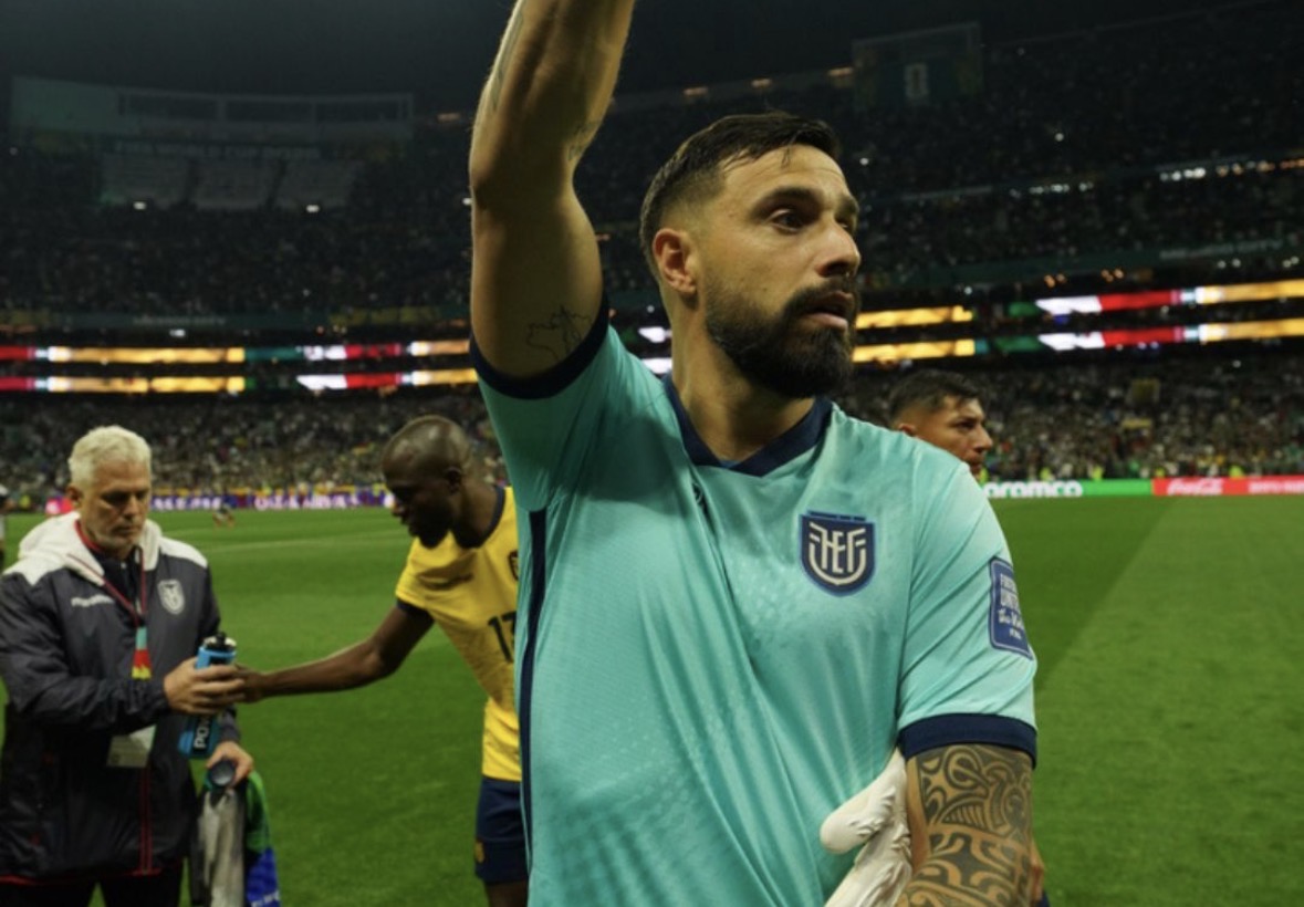 Hernán Galíndez se despide de la selección ecuatoriana tras derrota ante México - Hernán Galíndez se despide de la selección ecuatoriana