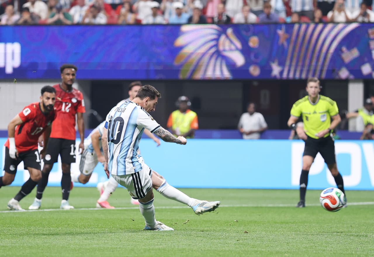 img of Messi falla su cuarto penal en Mundiales