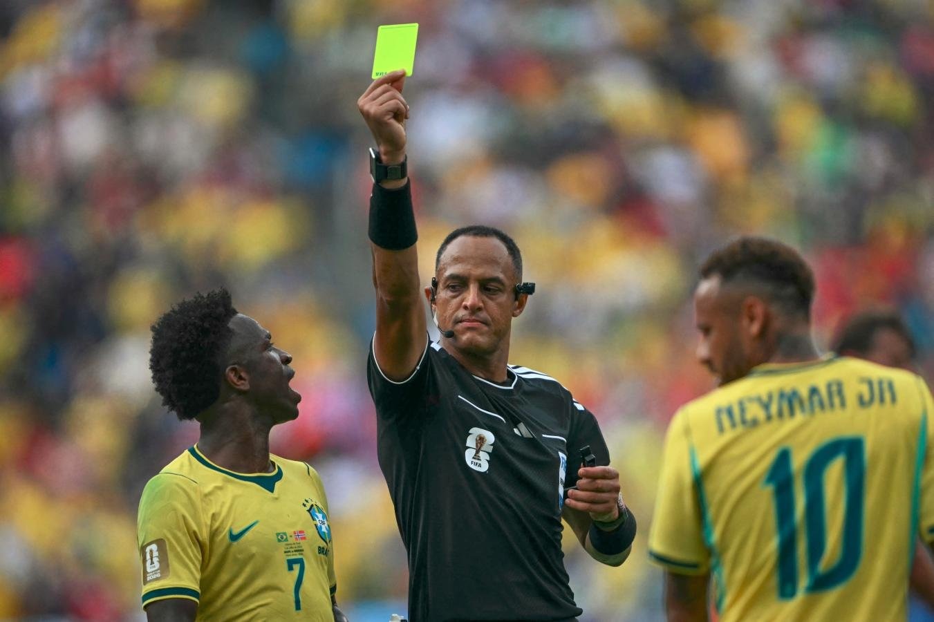 Ismail Elfath arbitra la semifinal de Argentina en el Mundial 2026