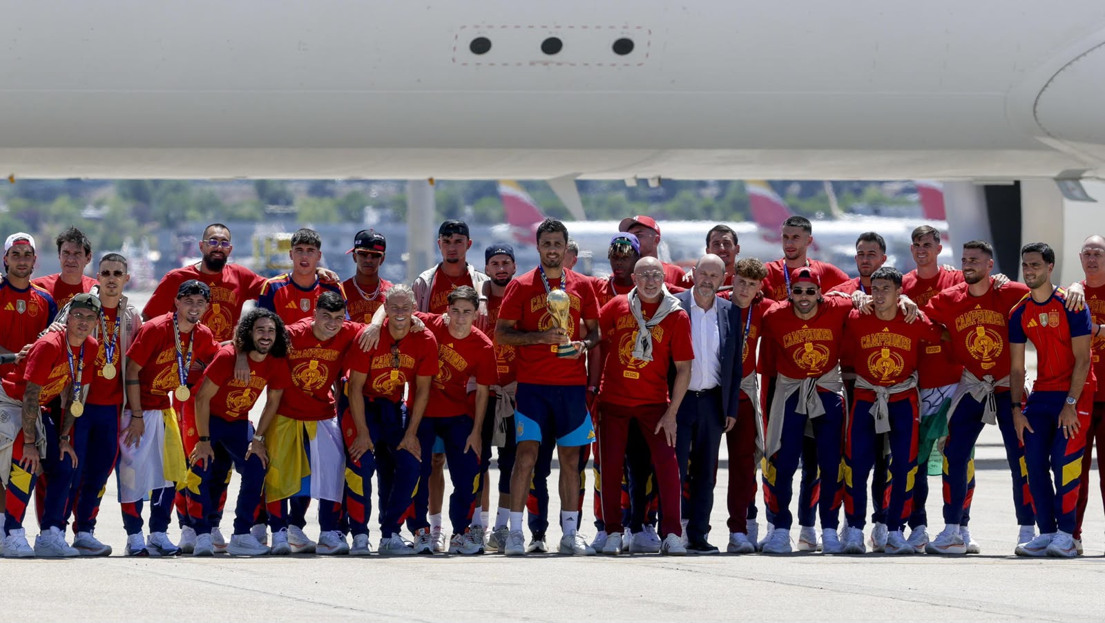 img of España confirma su segundo título mundial con regreso triunfal