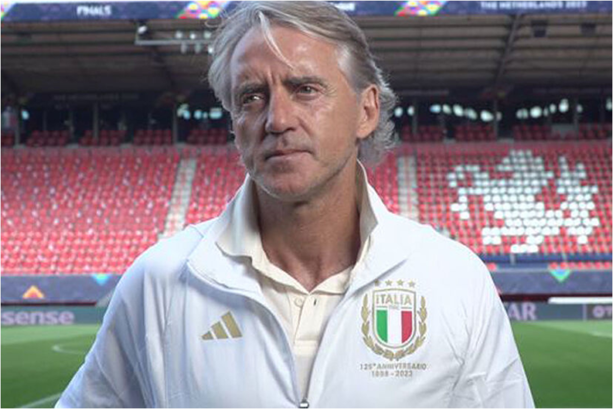 Mancini regresa a Italia para levantar a la Azzurra