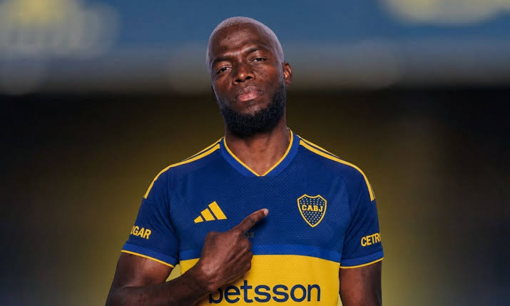 Enner Valencia confirma su dorsal en Boca Juniors con el número 13 - Enner Valencia con su característico dorsal 13