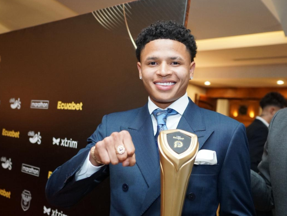 img of Patrik Mercado: Sevilla debería pagar 3 millones de euros a IDV si no completa su fichaje