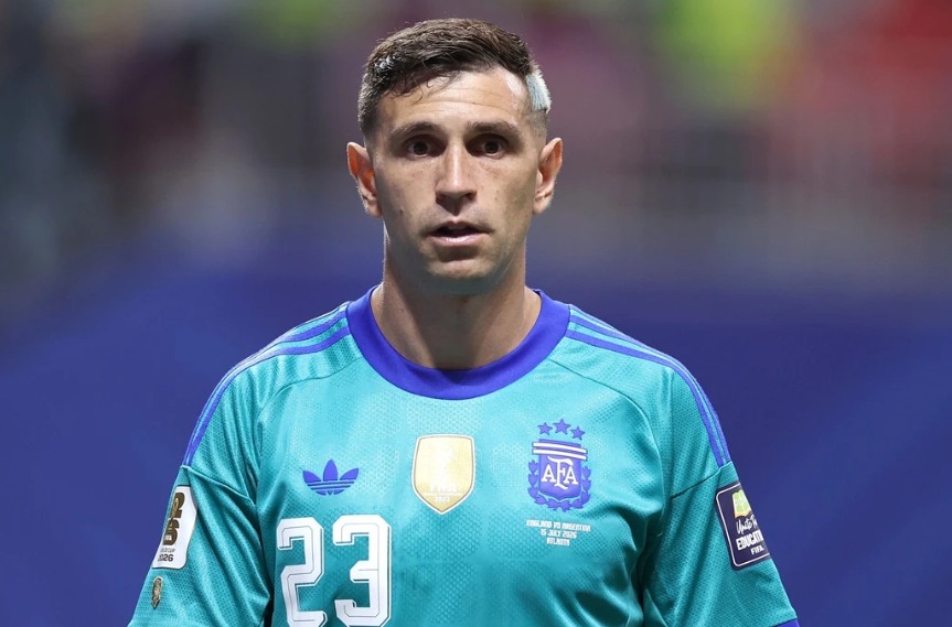 img of Dibu Martínez se perderá la Supercopa de Europa con Aston Villa