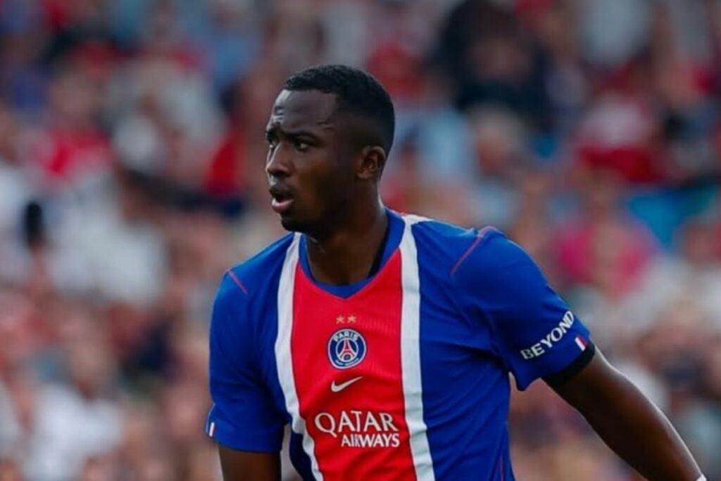 img of Willian Pacho conquista su décimo título con el PSG
