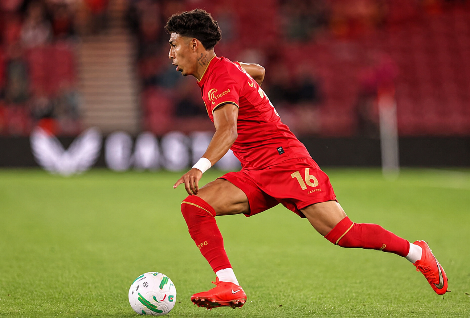 Jeremy Sarmiento debuta en el triunfo del Middlesbrough con remontada 2-1