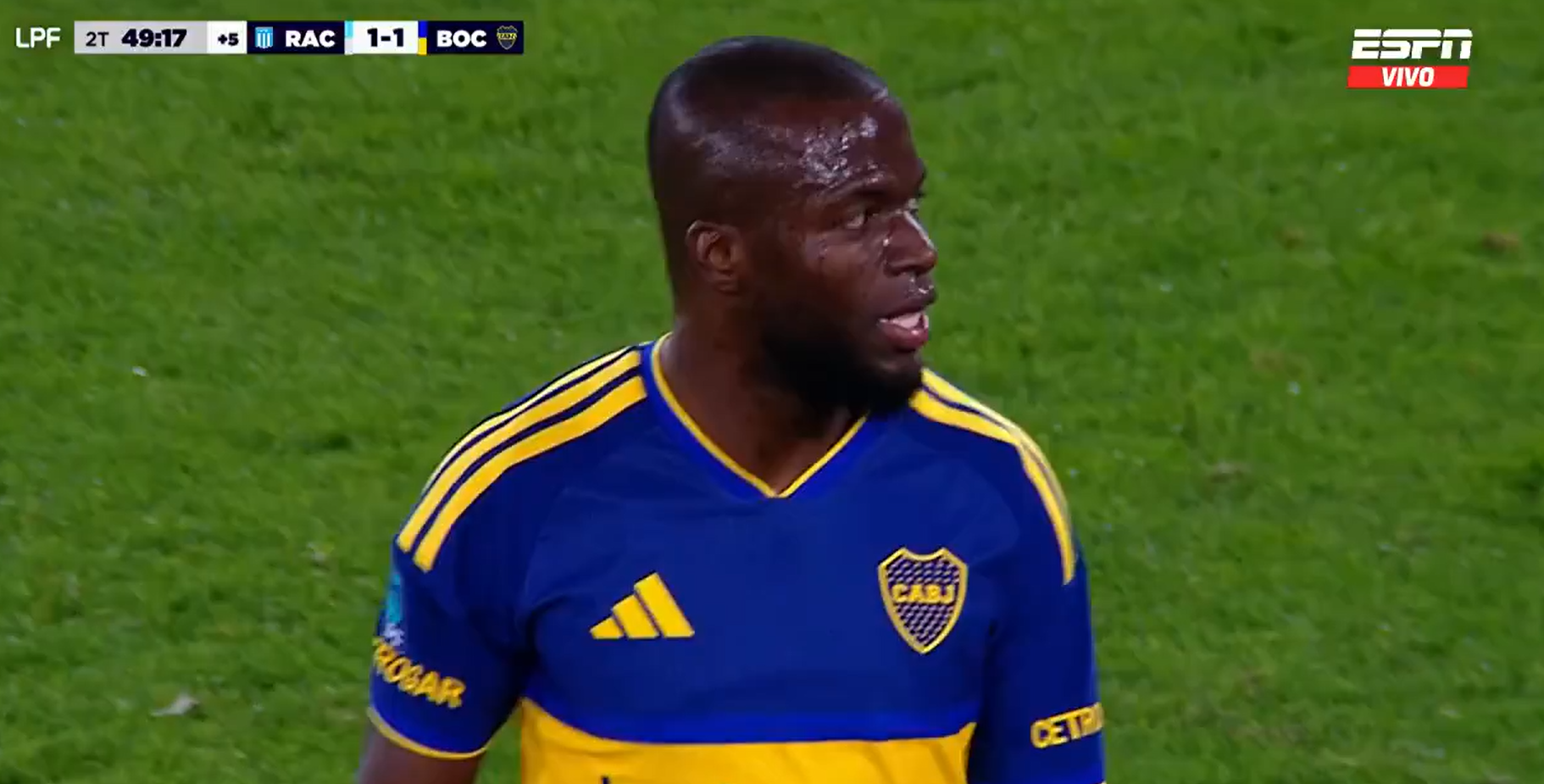 img of Enner Valencia pierde dos ocasiones claras y Boca empata 1-1 ante Racing