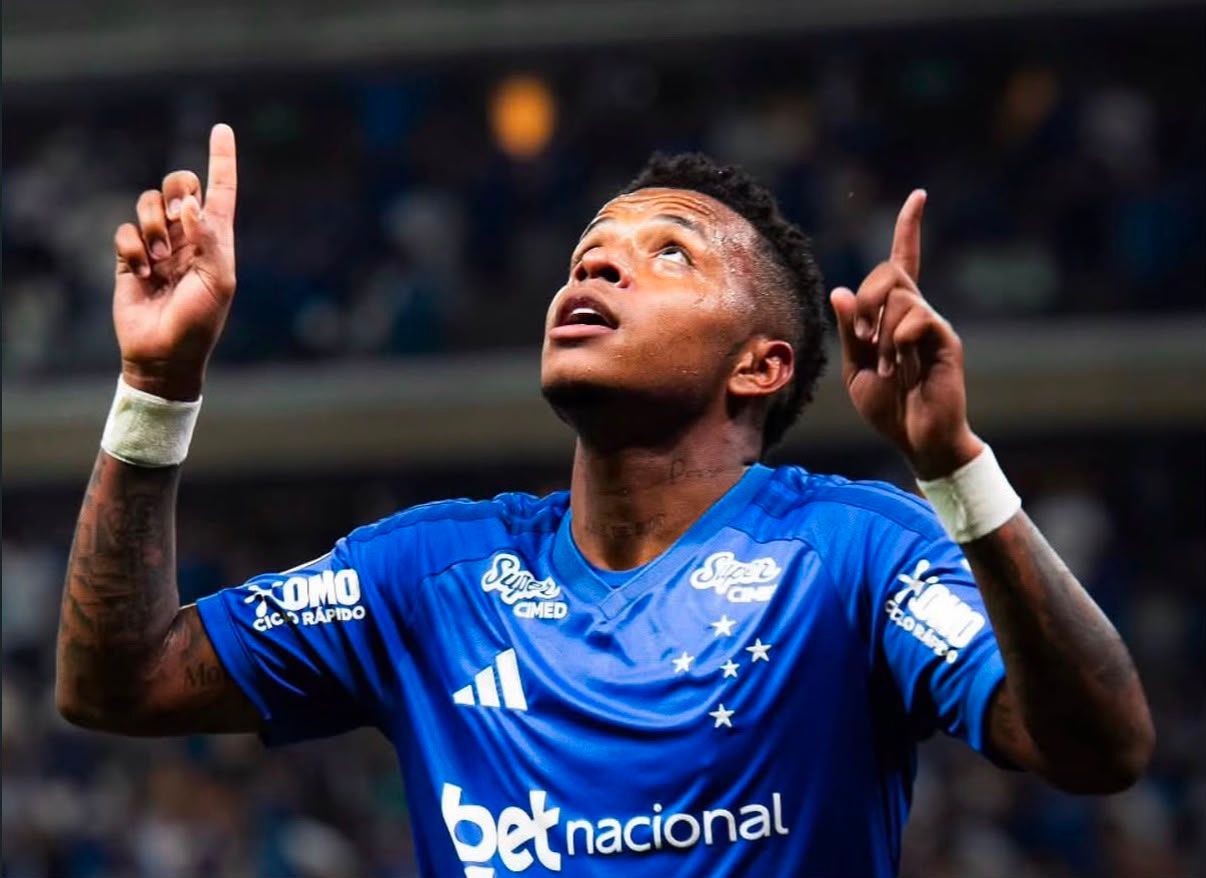 Keny Arroyo critica a Beccacece por limitar la nómina mundialista a jugadores del proceso