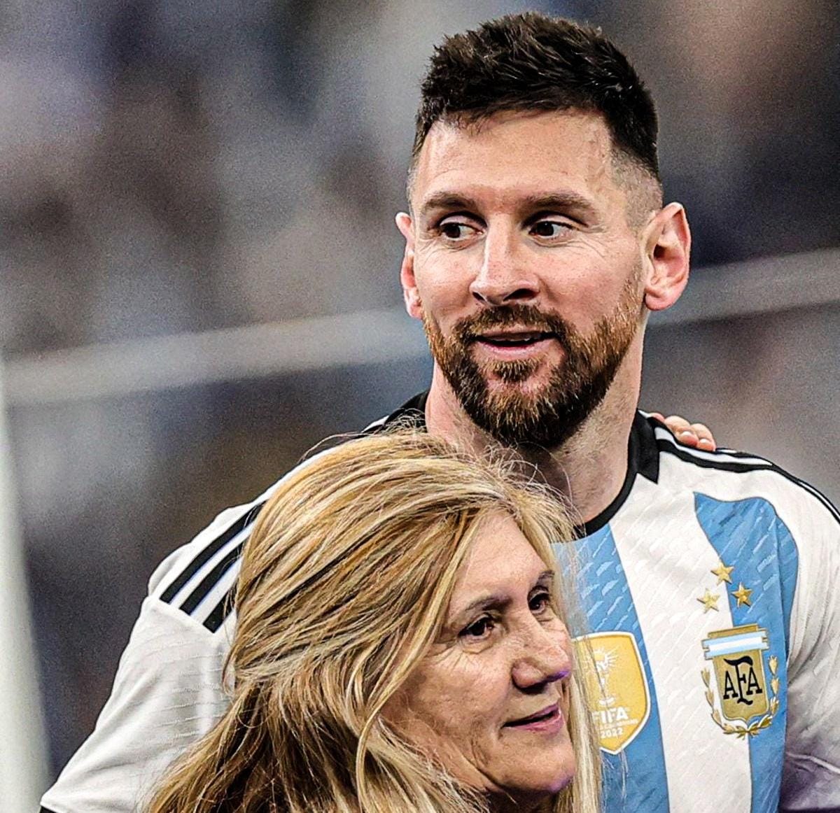 Messi confirma su retiro de la Selección y su madre sigue llorando - Celia Cuccittini, visiblemente emocionada, habla sobre el retiro de su hijo Lionel Messi.