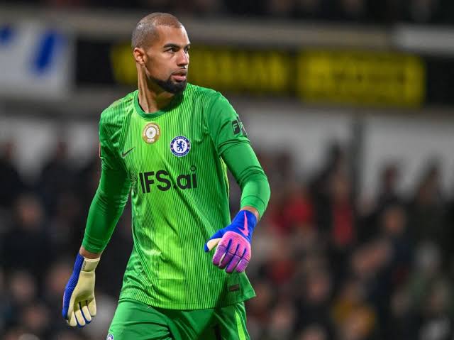 img of Robert Sánchez se incorpora al Como de Italia tras cesión del Chelsea