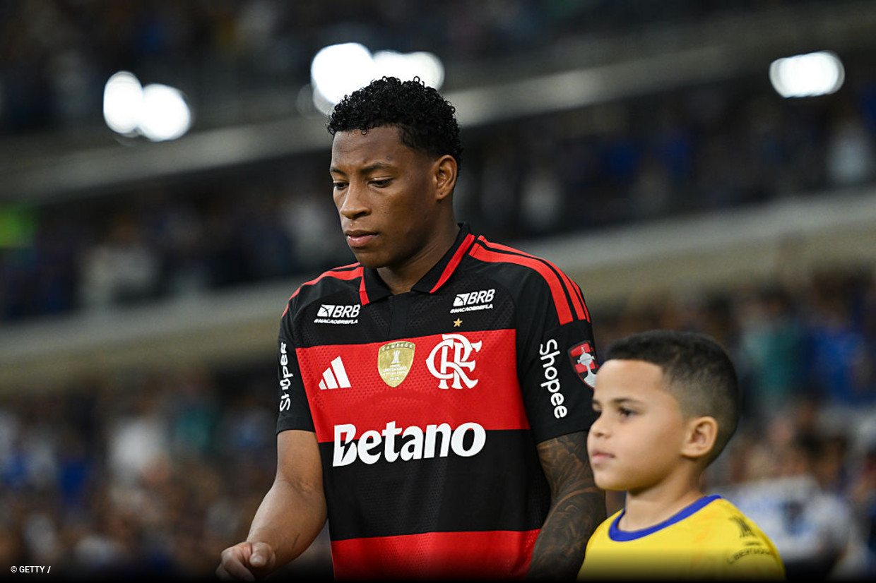 img of Flamengo confirma aptitud de Gonzalo Plata y denuncia al Dínamo de Moscú