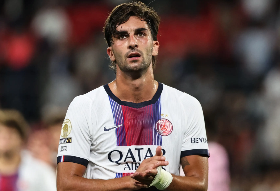 Ferran Torres afirma que el PSG es un paso adelante en su carrera - Ferran Torres habla en el Media Day del PSG sobre su nuevo proyecto en París.