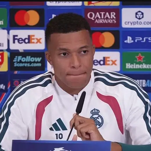 Mbappé descarta importarle críticas tras títulos del PSG