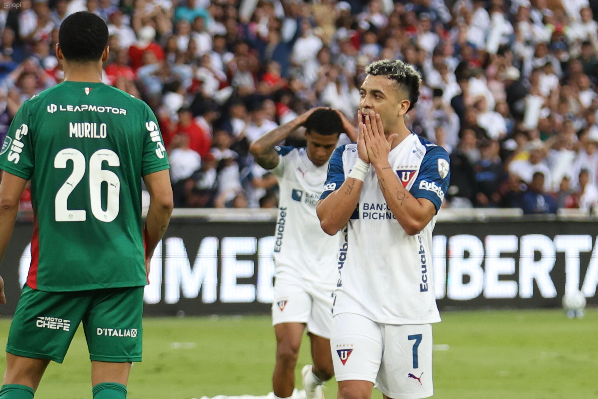 Liga de Quito remonta en tiempo añadido pero pierde 3-4 en penales ante Palmeiras - Michael Estrada celebra su gol que obligó a la tanda de penales contra Palmeiras.