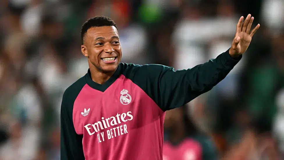 Mbappé asegura que sus pies son su mejor abogado para el Balón de Oro