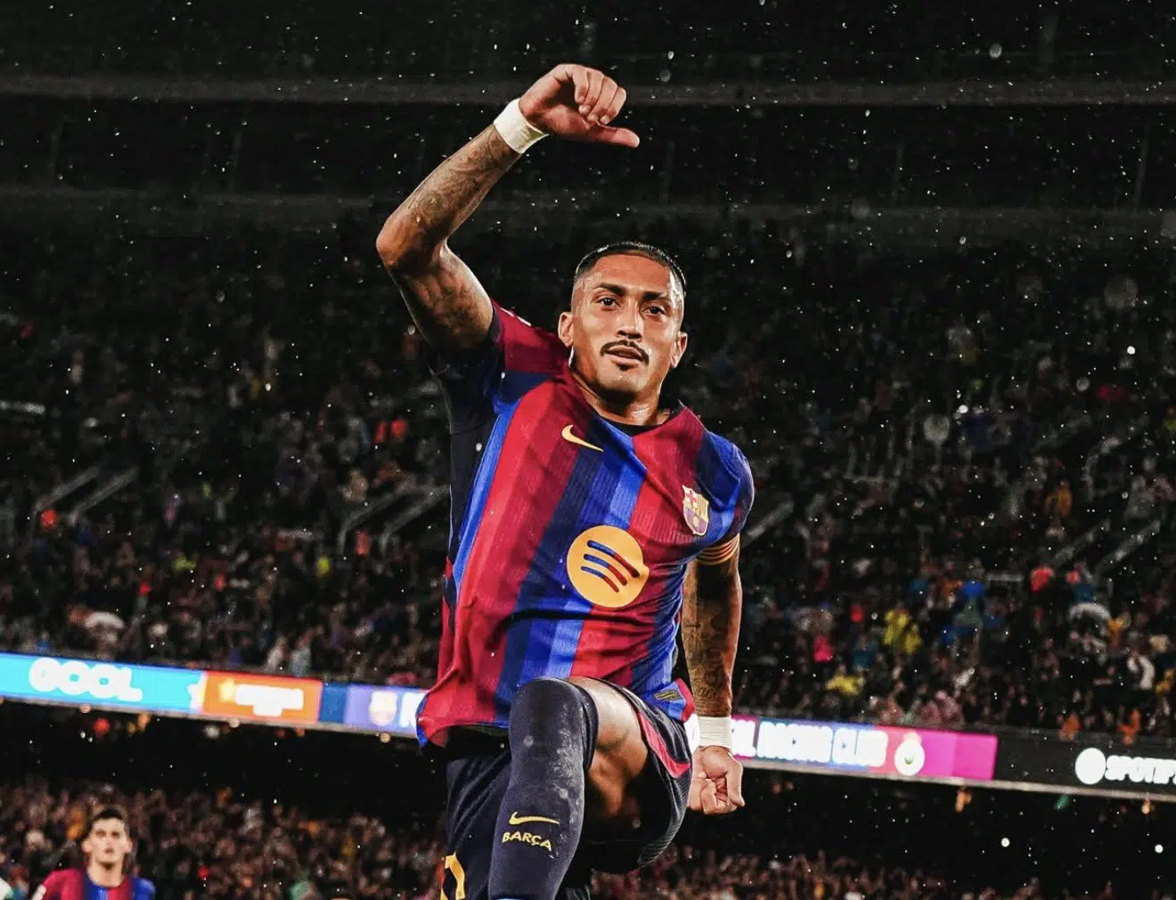 Raphinha renueva con el Barça hasta junio de 2030