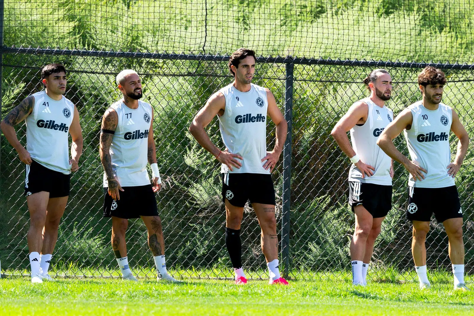 img of Campana retoma entrenamientos con New England Revolution y apunta a volver en dos semanas