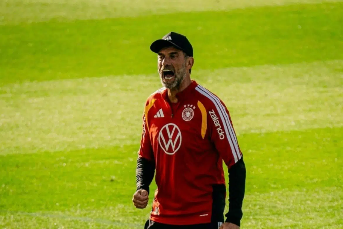 Klopp impone prohibición de celulares y cenas puntuales en la selección alemana