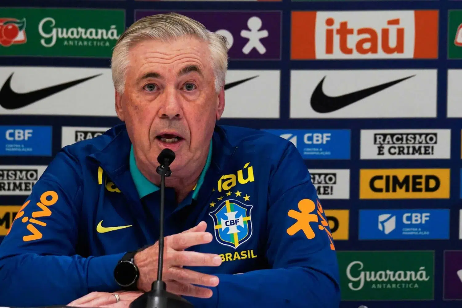 Ancelotti señala que jóvenes brasileños no maduran por falta de minutos