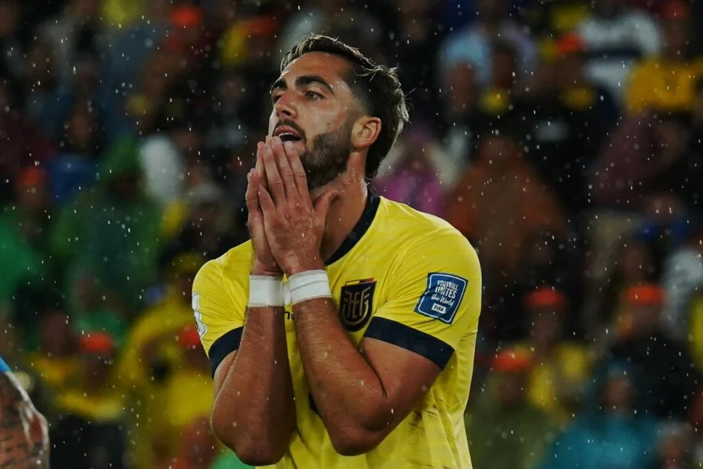 img of Ecuador: Bajas sensibles sacuden a la Tri previo al partido contra Perú